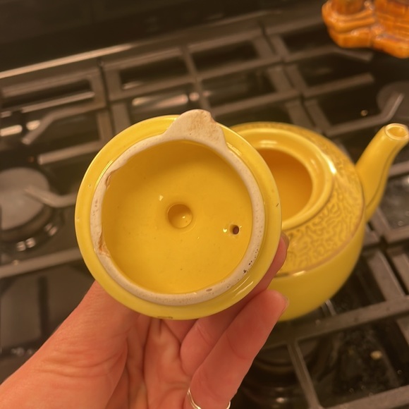 MCM Halls pottery teapot. Small chip on nose some fading on design. - Picture 6 of 7